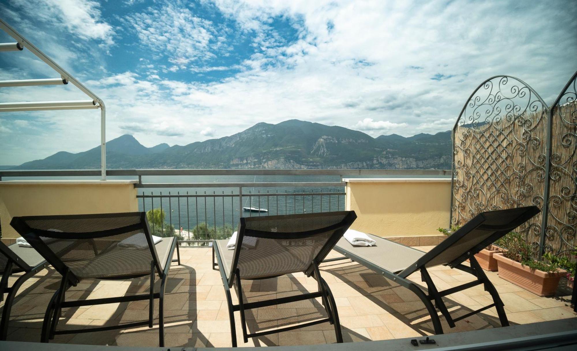 Penthouse Casa Alkea Masse Lake View Brenzone sul Garda Eksteriør bilde